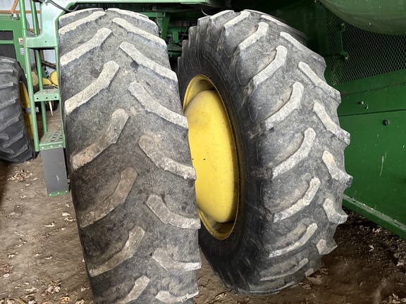 2008 John Deere 9770 STS Combine