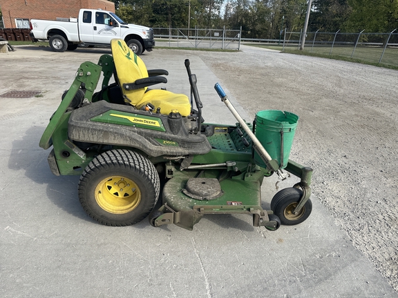 2023 John Deere Z950R Mower/Zero Turn