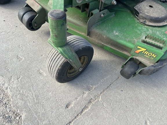 2023 John Deere Z950R Mower/Zero Turn