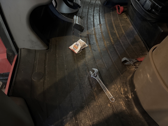 2011 Case IH Magnum 275 Tractor