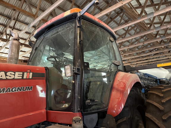 2011 Case IH Magnum 275 Tractor