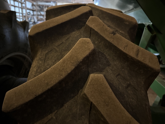 2011 Case IH Magnum 275 Tractor