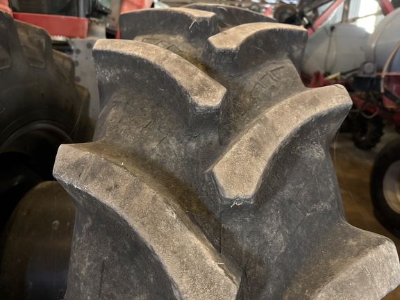 2011 Case IH Magnum 275 Tractor