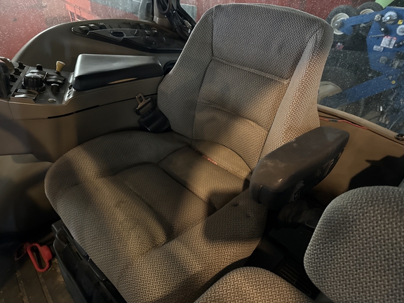 2011 Case IH Magnum 275 Tractor