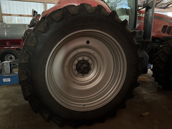 2011 Case IH Magnum 275 Tractor