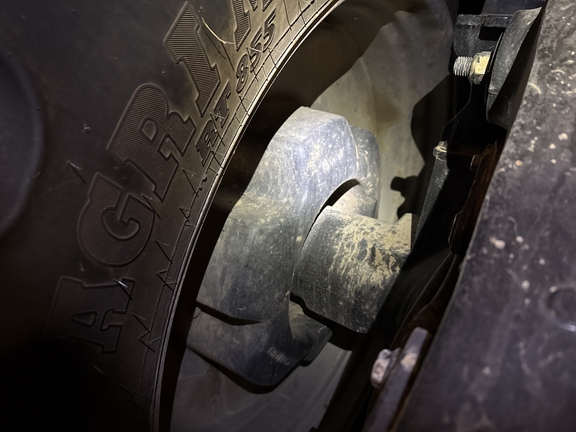 2011 Case IH Magnum 275 Tractor