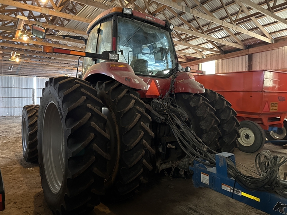 2011 Case IH Magnum 275 Tractor