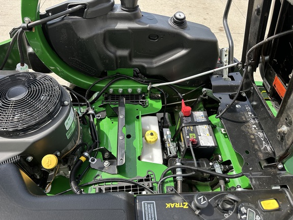 2022 John Deere Z930R Mower/Zero Turn