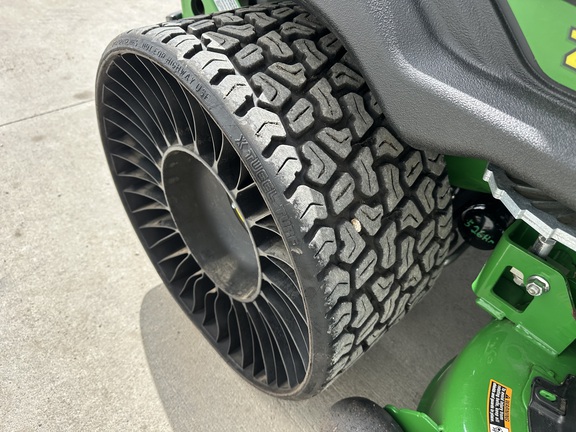 2022 John Deere Z930R Mower/Zero Turn
