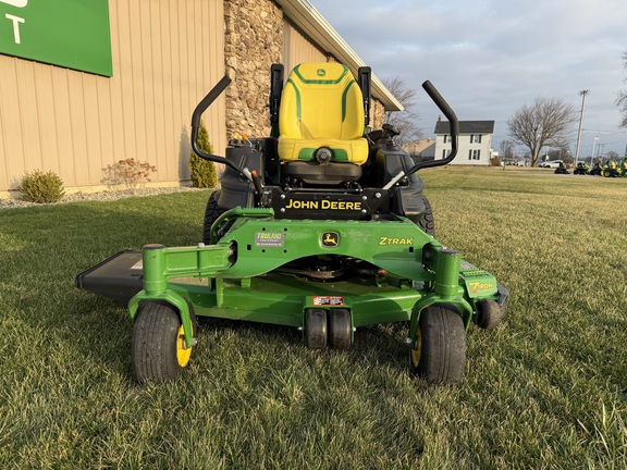 2024 John Deere Z930M Mower/Zero Turn