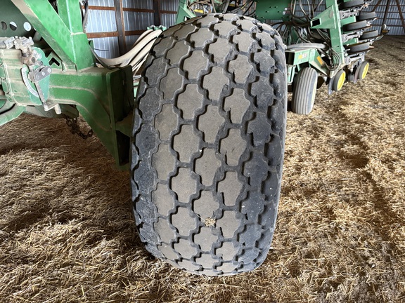 1998 John Deere 1900 Air Seeder