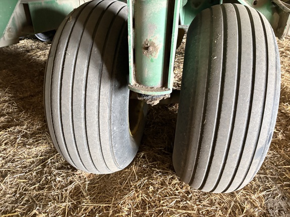 1998 John Deere 1900 Air Seeder