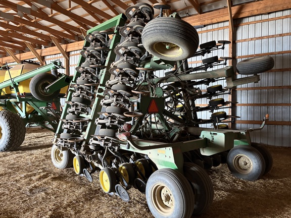 1998 John Deere 1900 Air Seeder