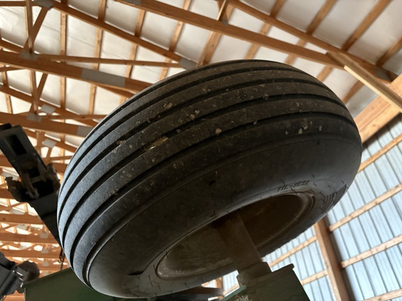 1998 John Deere 1900 Air Seeder