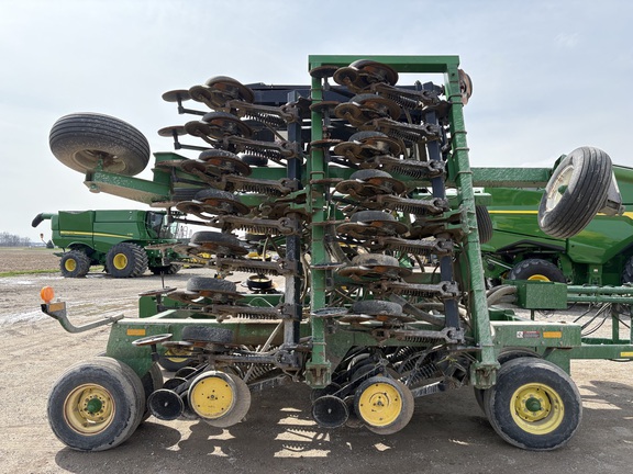 1998 John Deere 1900 Air Seeder