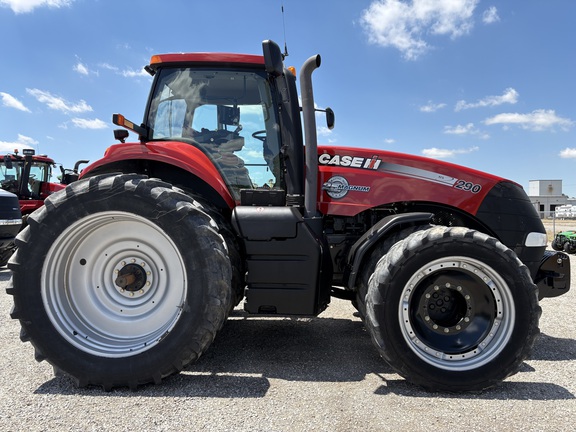 2013 Case IH Magnum 290 Tractor