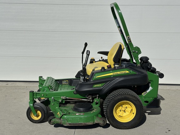 2013 John Deere Z930R Mower/Zero Turn