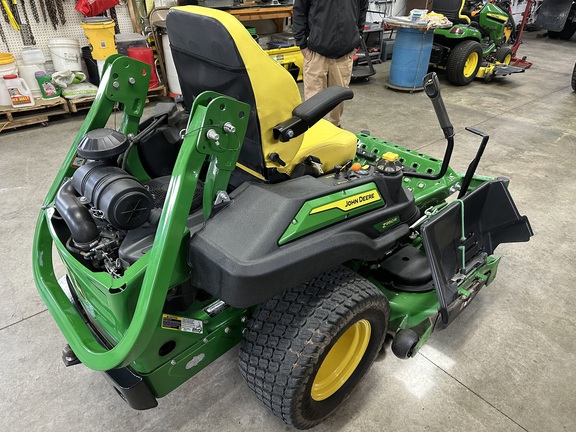 2023 John Deere Z950R Mower/Zero Turn