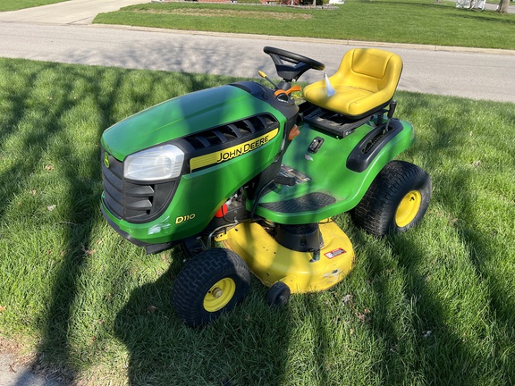 2017 John Deere D110 Garden Tractor