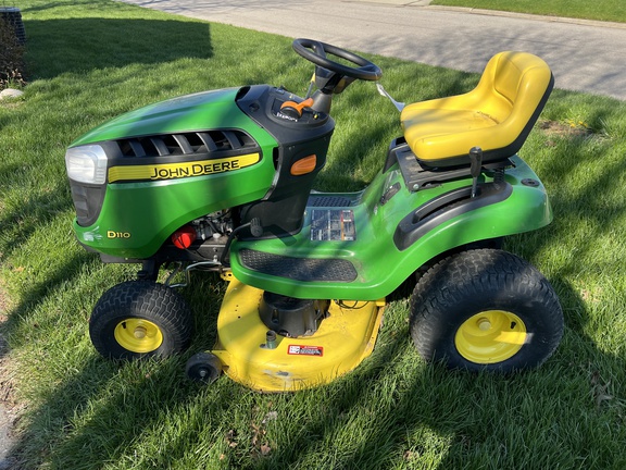 2017 John Deere D110 Garden Tractor