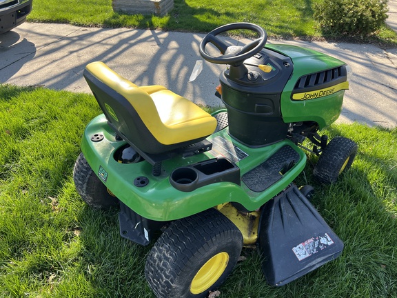 2017 John Deere D110 Garden Tractor