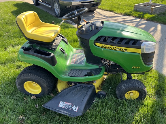 2017 John Deere D110 Garden Tractor