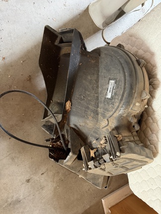 2022 John Deere Z530R Mower/Zero Turn