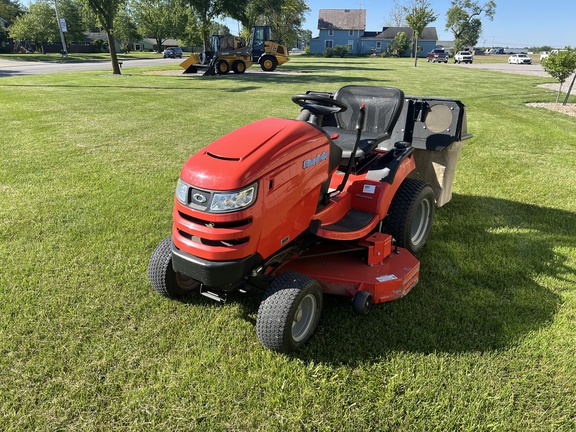 2016 Simplicity Broadmoor 25 Garden Tractor