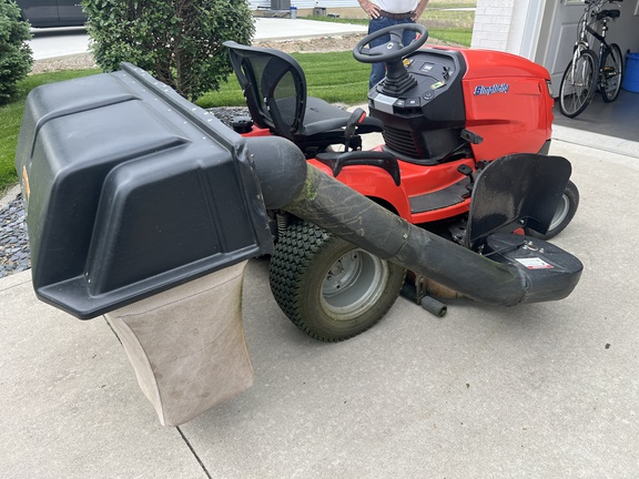 2016 Simplicity Broadmoor 25 Garden Tractor