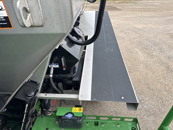 2023 John Deere 800R Misc