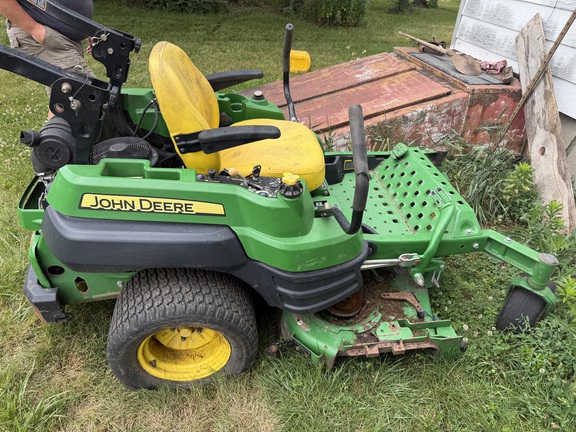 2012 John Deere Z925A Mower/Zero Turn