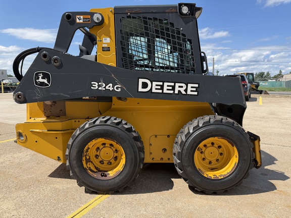 2019 John Deere 324G Skid Steer Loader