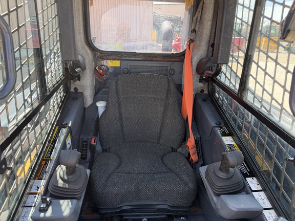2019 John Deere 324G Skid Steer Loader