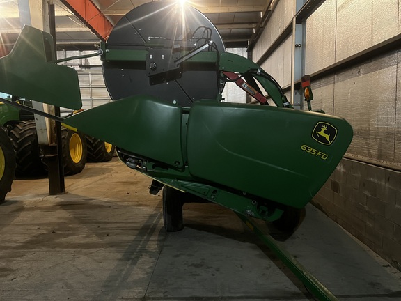 2015 John Deere 635FD Header Combine