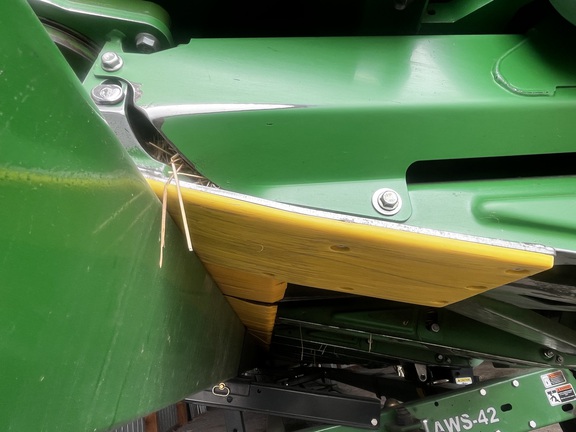 2013 John Deere 640FD Header Combine