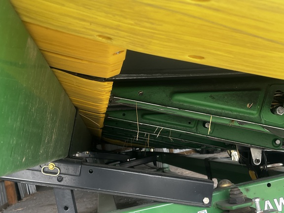 2013 John Deere 640FD Header Combine