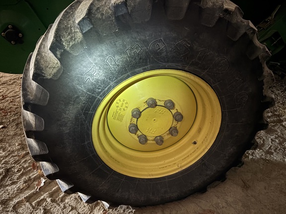 2001 John Deere 9650 STS Combine