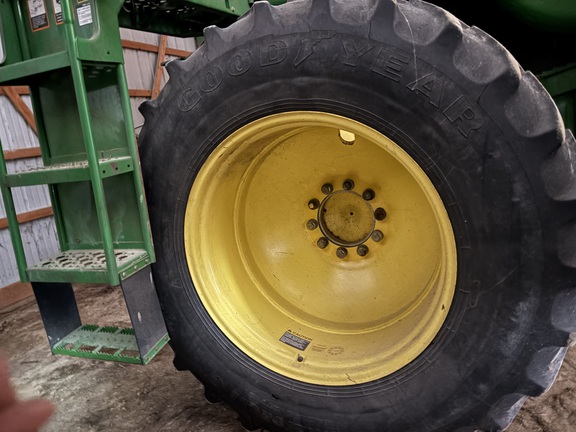 2001 John Deere 9650 STS Combine