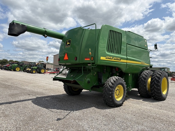 2001 John Deere 9650 STS Combine