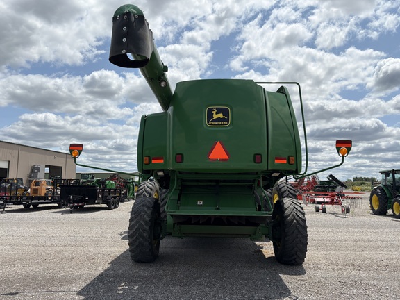 2001 John Deere 9650 STS Combine
