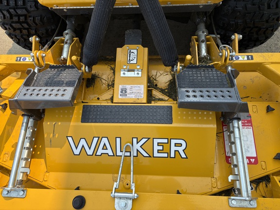 2024 Walker MH38i Mower/Zero Turn