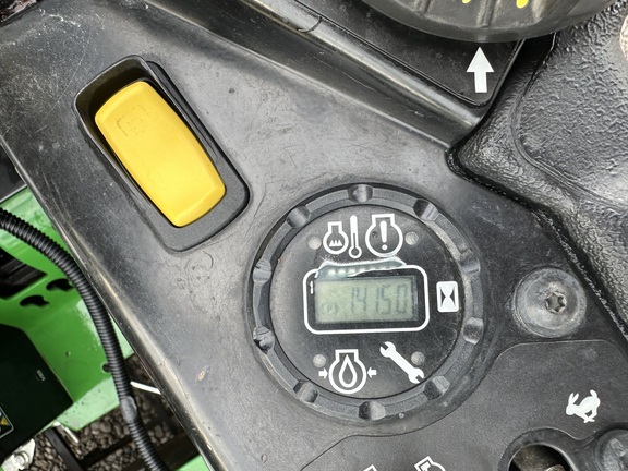 2023 John Deere Z920M Mower/Zero Turn