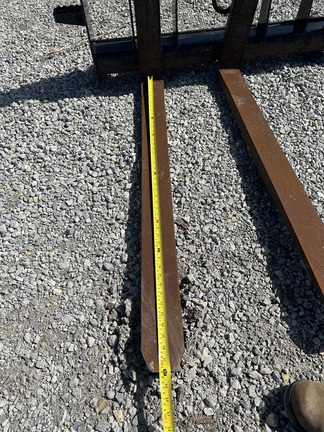 2022 John Deere HP45 - 48" Pallet Forks Pallet Fork
