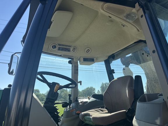 2014 John Deere 6105D Tractor