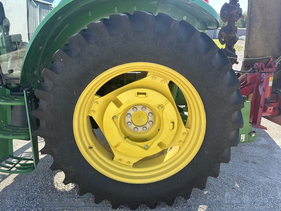 2014 John Deere 6105D Tractor