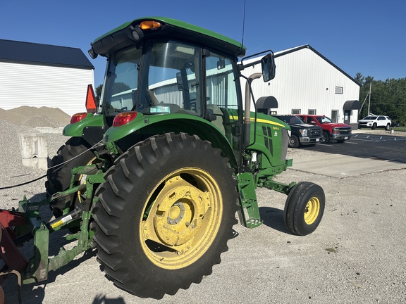 2014 John Deere 6105D Tractor