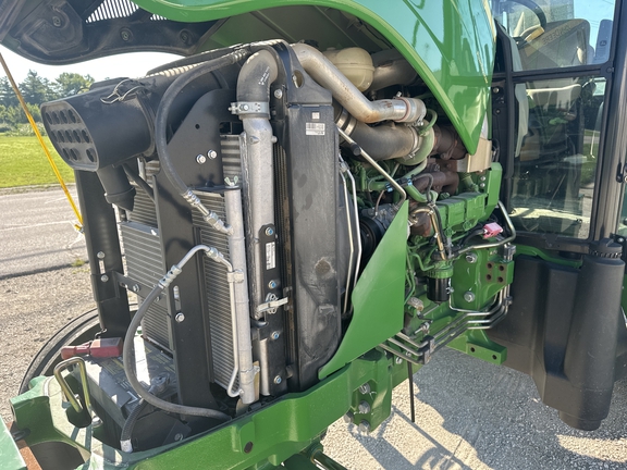 2014 John Deere 6105D Tractor