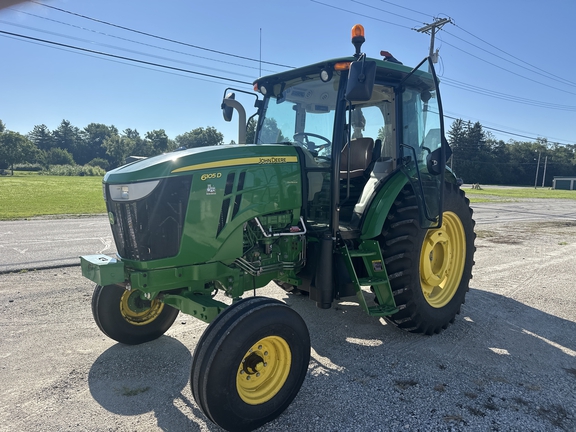 2014 John Deere 6105D Tractor