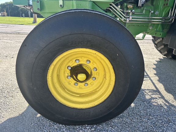2014 John Deere 6105D Tractor