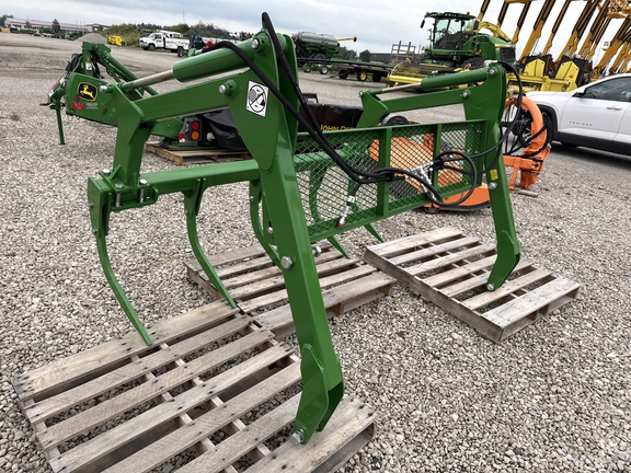 2026 John Deere 5 Tine Silage/Round Bale Grapple Attachments